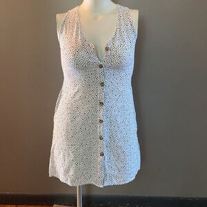 Cute white with black dots button down dress with pockets size medium